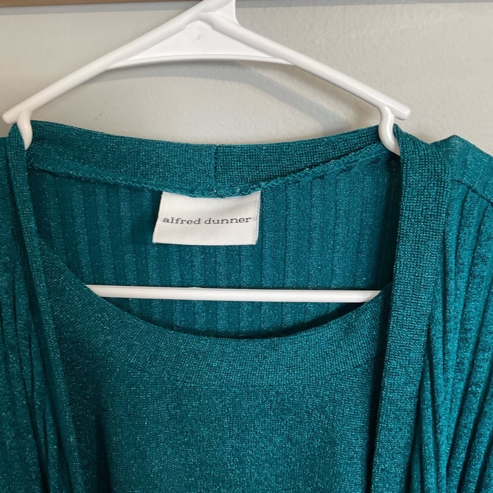Alfred Dunner Teal 1 pc top and cardigan. Size medium - Picture 4 of 5